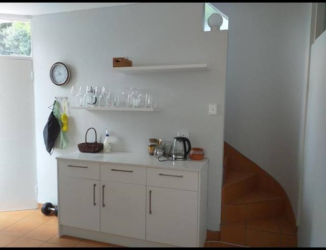 1 BEDROOM PROPERTY TO RENT IN NEWLANDS